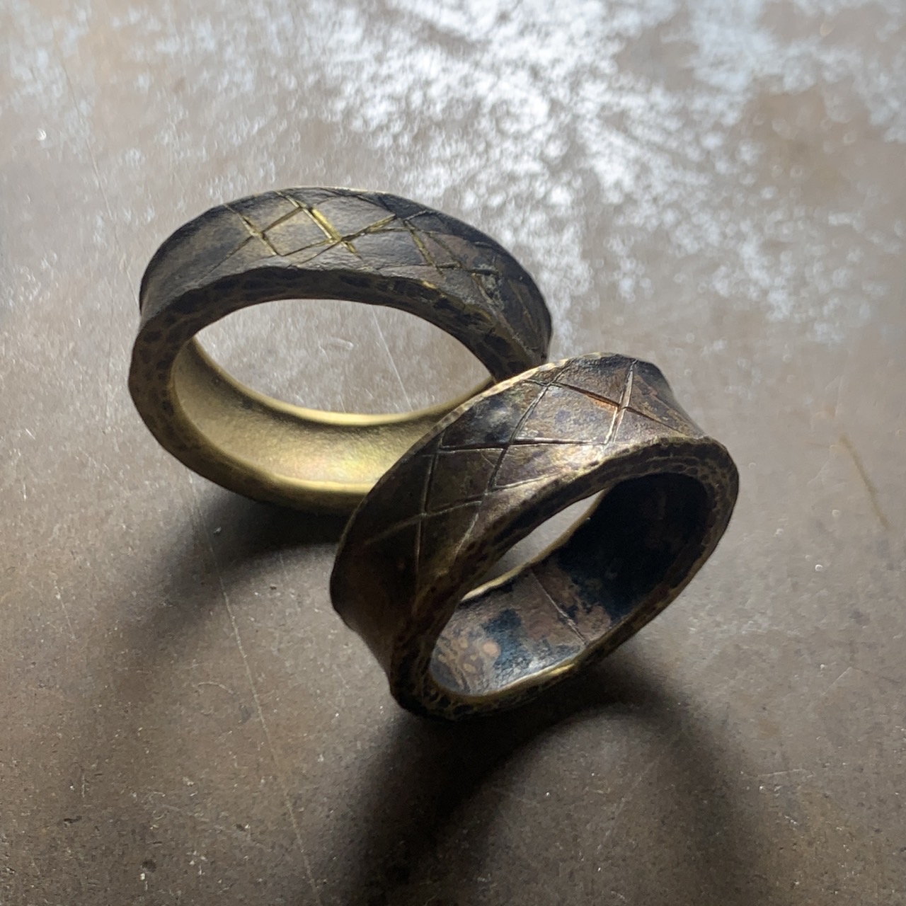 展示会作品紹介 寄装物 CRACKS Ring L: 真鍮リング