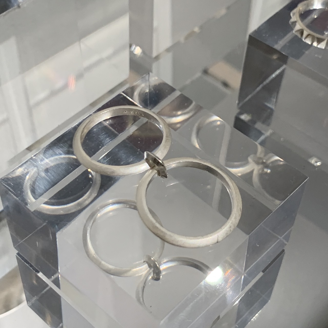 展示会作品紹介 A WSKR:「ダブルトライアングルリング」